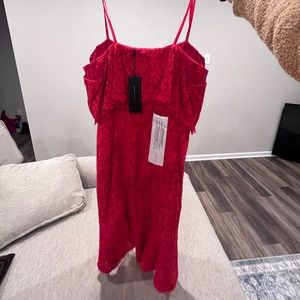 Red Mid Dress, Classy, Elegant Red dress. Size 6